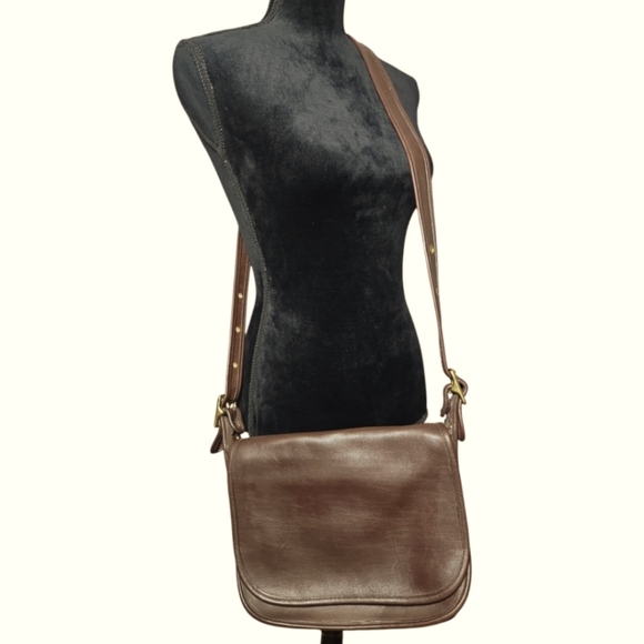 Coach Handbags - Vintage Coach 9951 Patricia's Legacy Brown Leather Shoulder Bag
